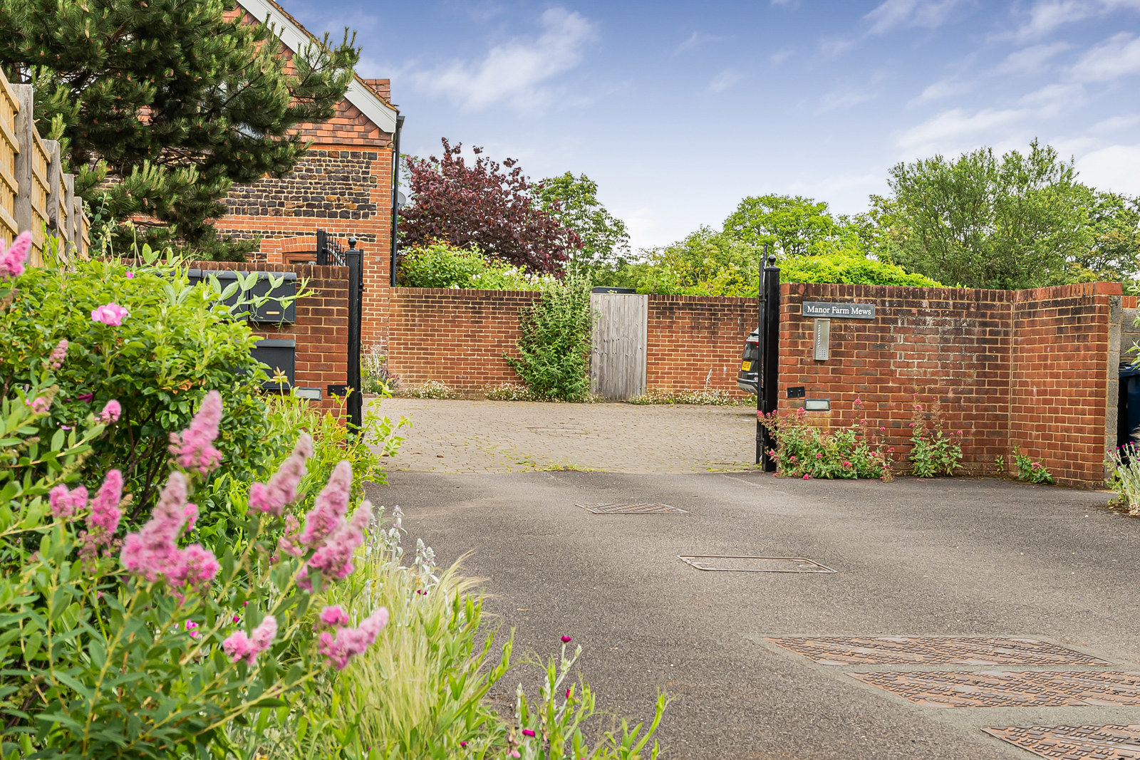 Manor Farm Mews, Dockenfield, Farnham, Surrey, GU10, photo 17