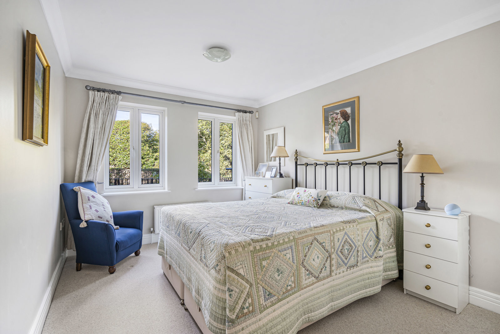 Portsmouth Road, Cobham, Surrey, KT11, photo 13