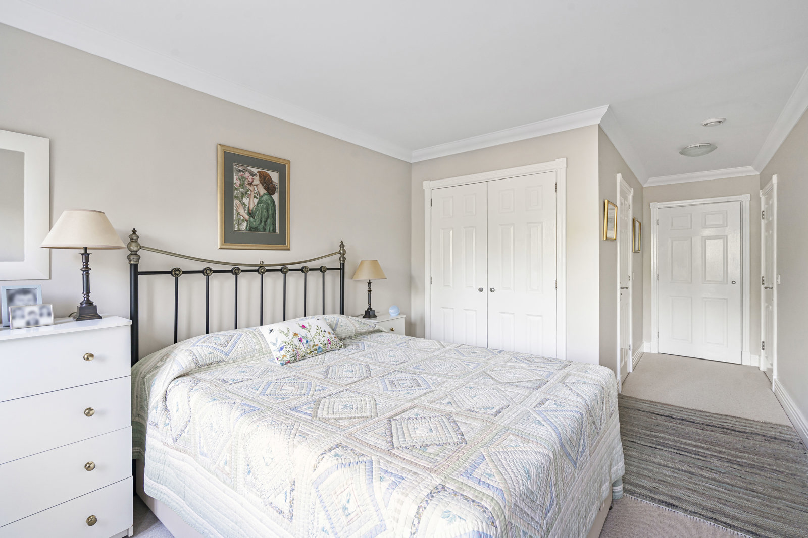Portsmouth Road, Cobham, Surrey, KT11, photo 14