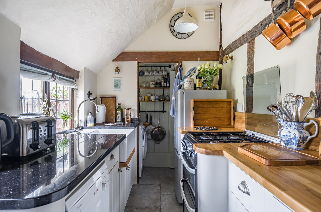 London Road, Holybourne, Alton, Hampshire, GU34, photo 4