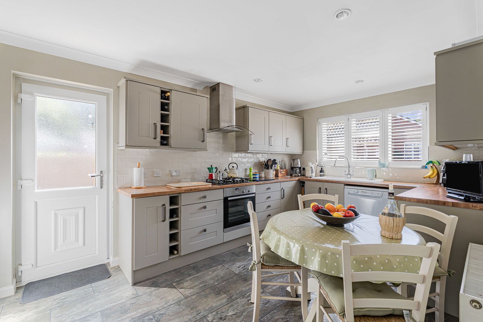 Mornington Road, Whitehill, Bordon, Hampshire, GU35, photo 3