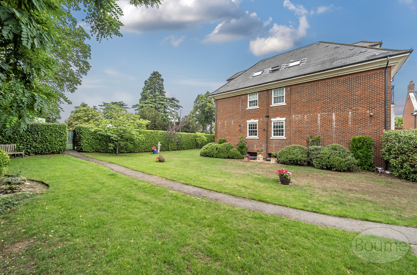 White Lion Gate, Cobham, Surrey, KT11, photo 10