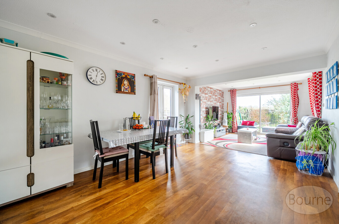 Roundthorn Way, Goldsworth Park, Woking, Surrey, GU21, photo 3