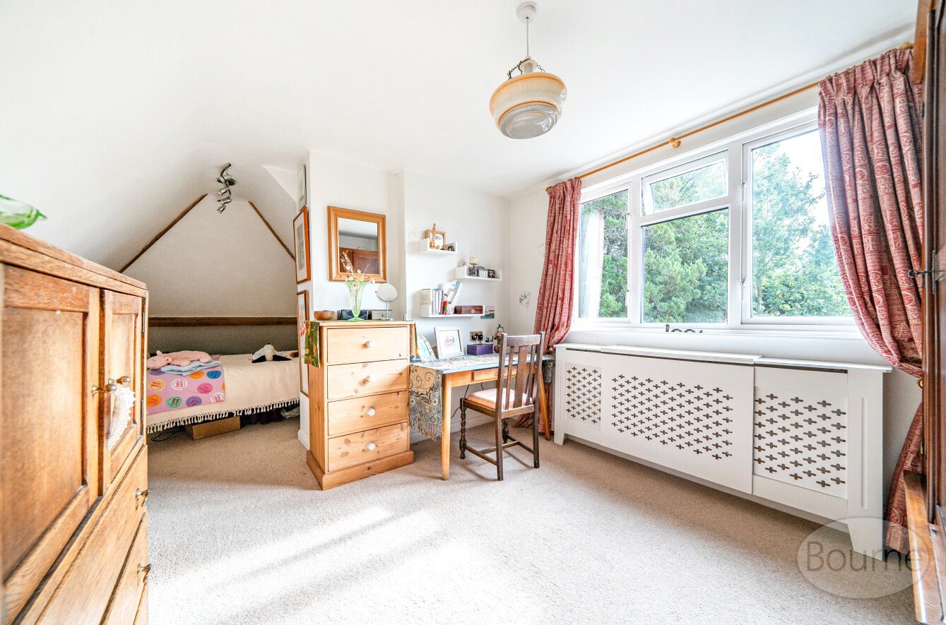 Torberry Drive, Petersfield, Hampshire, GU31, photo 16