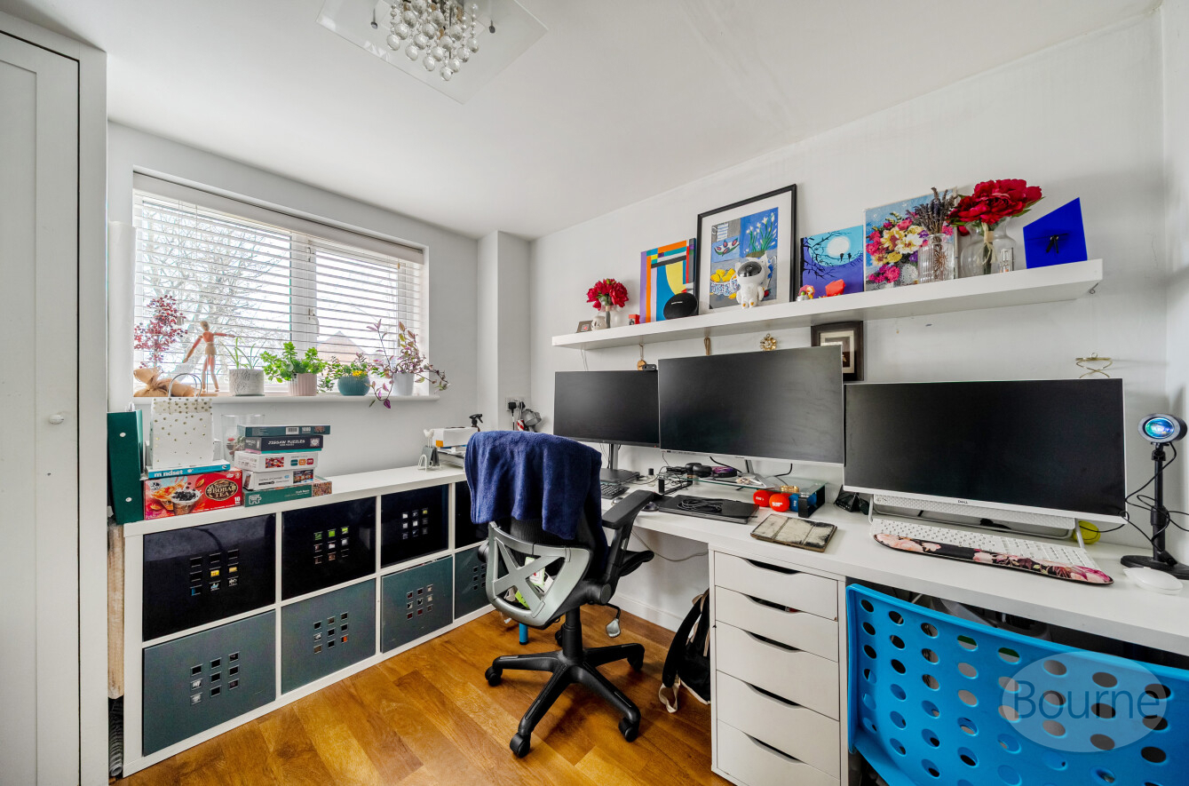 Roundthorn Way, Goldsworth Park, Woking, Surrey, GU21, photo 6