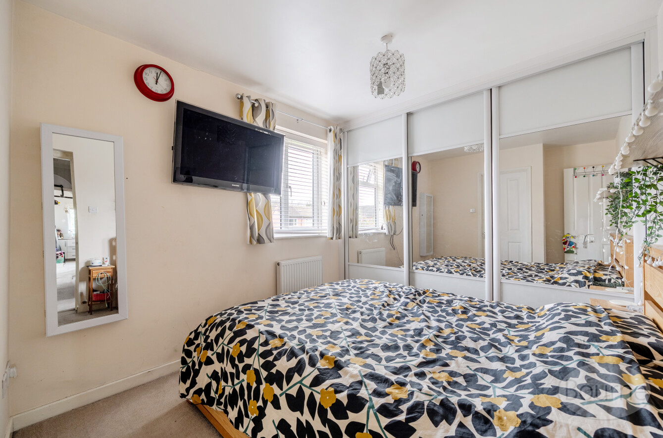 Roundthorn Way, Goldsworth Park, Woking, Surrey, GU21, photo 11