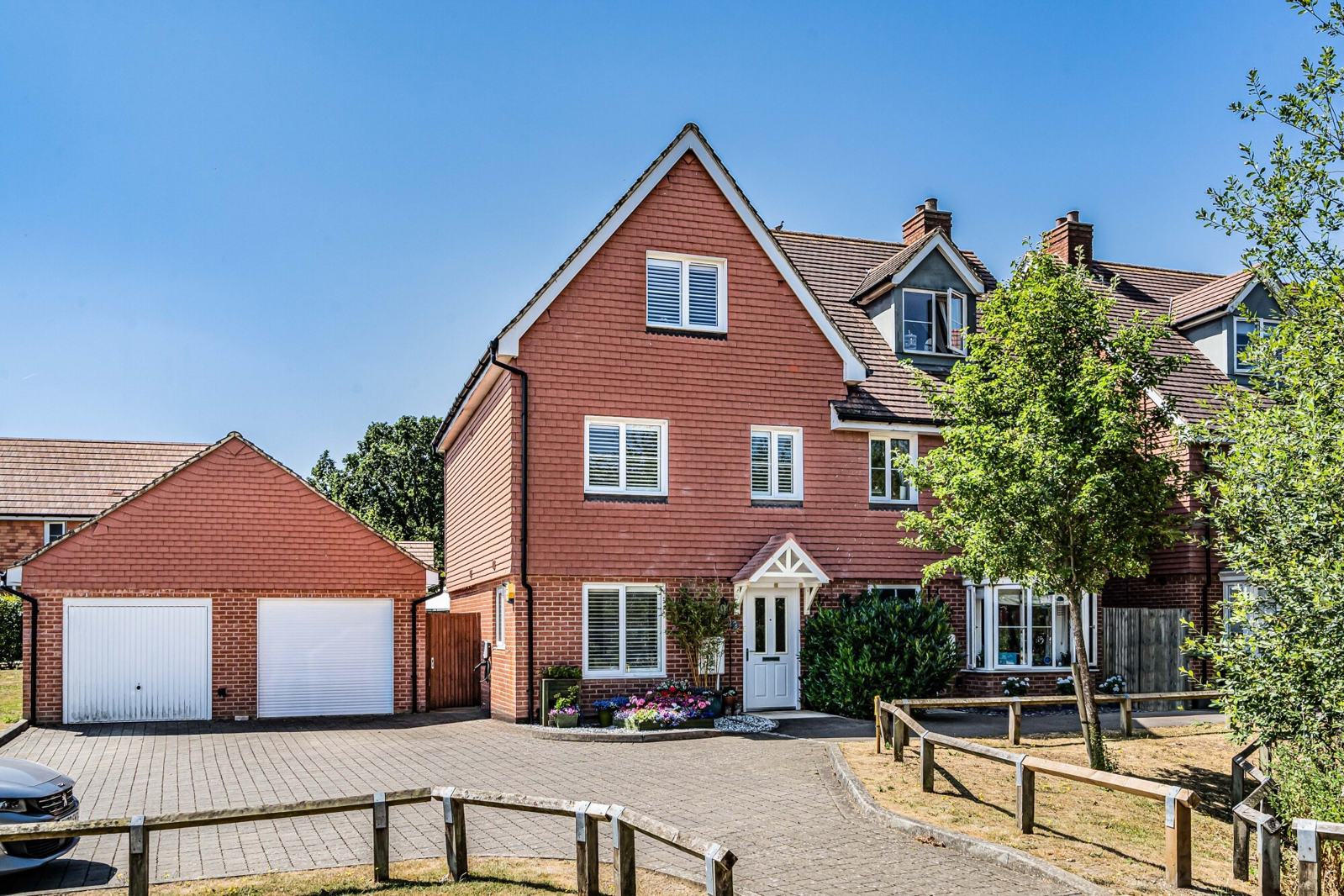 Parsons Way, Tongham, Farnham, Surrey, GU10, photo 33