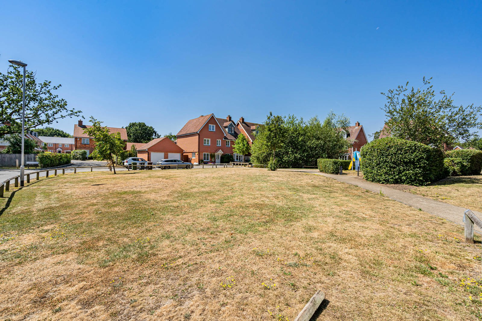 Parsons Way, Tongham, Farnham, Surrey, GU10, photo 36