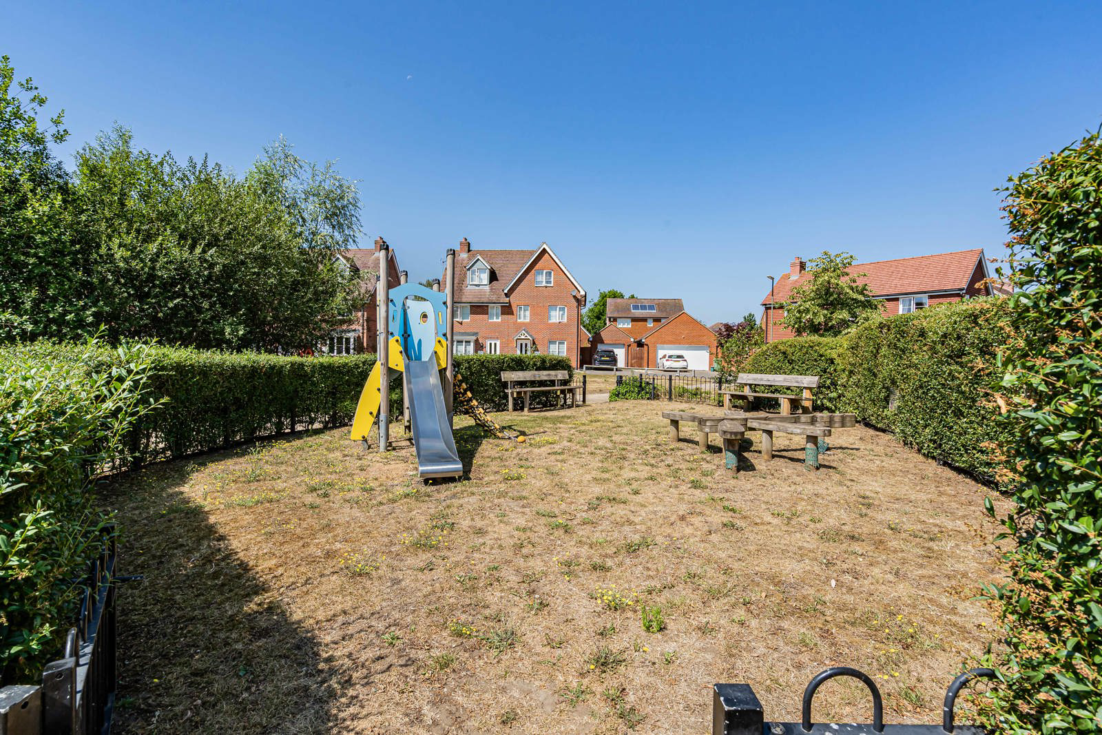 Parsons Way, Tongham, Farnham, Surrey, GU10, photo 35
