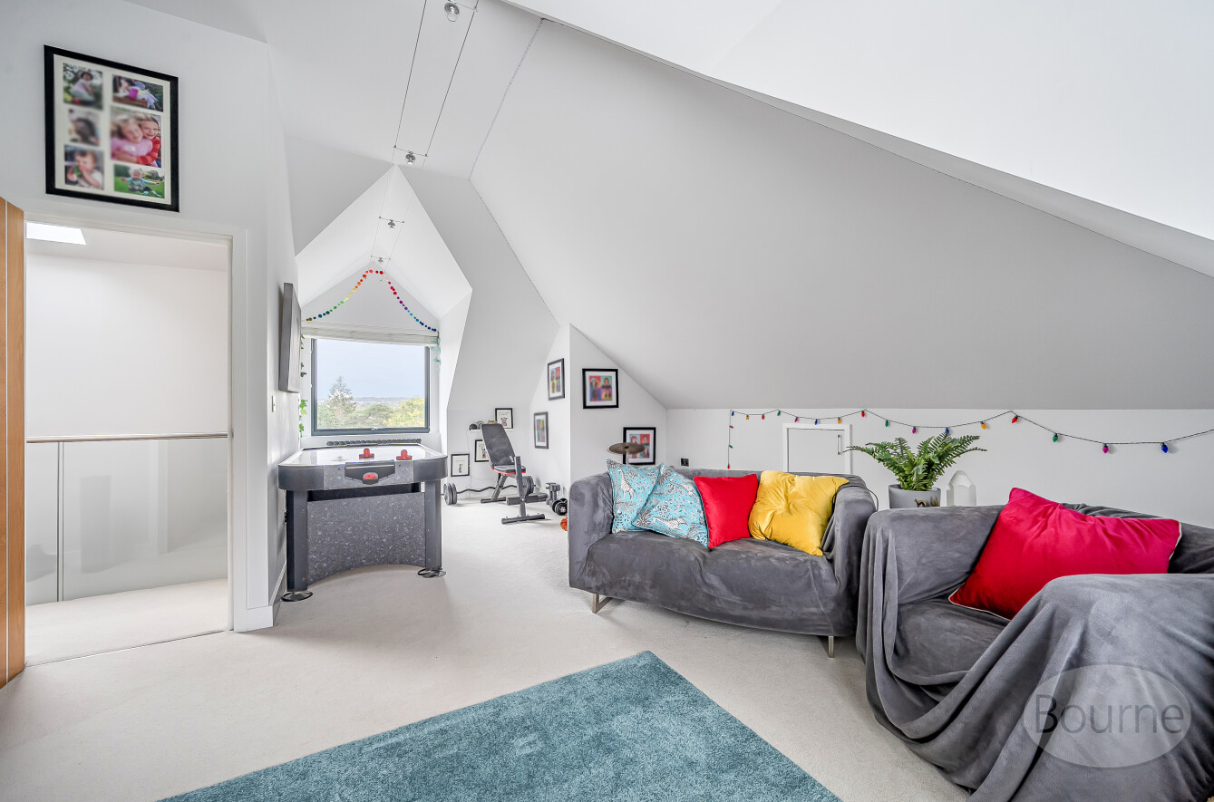 Old Compton Lane, Farnham, Surrey, GU9, photo 16
