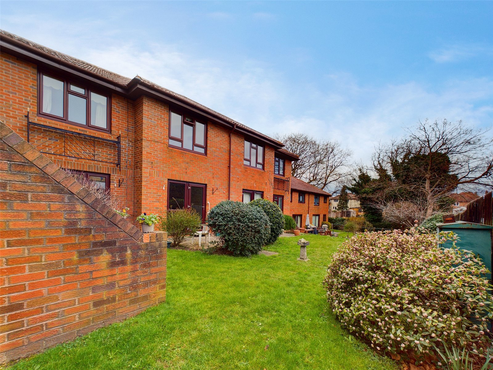 Francis Court, Worplesdon Road, Guildford, Surrey, GU2