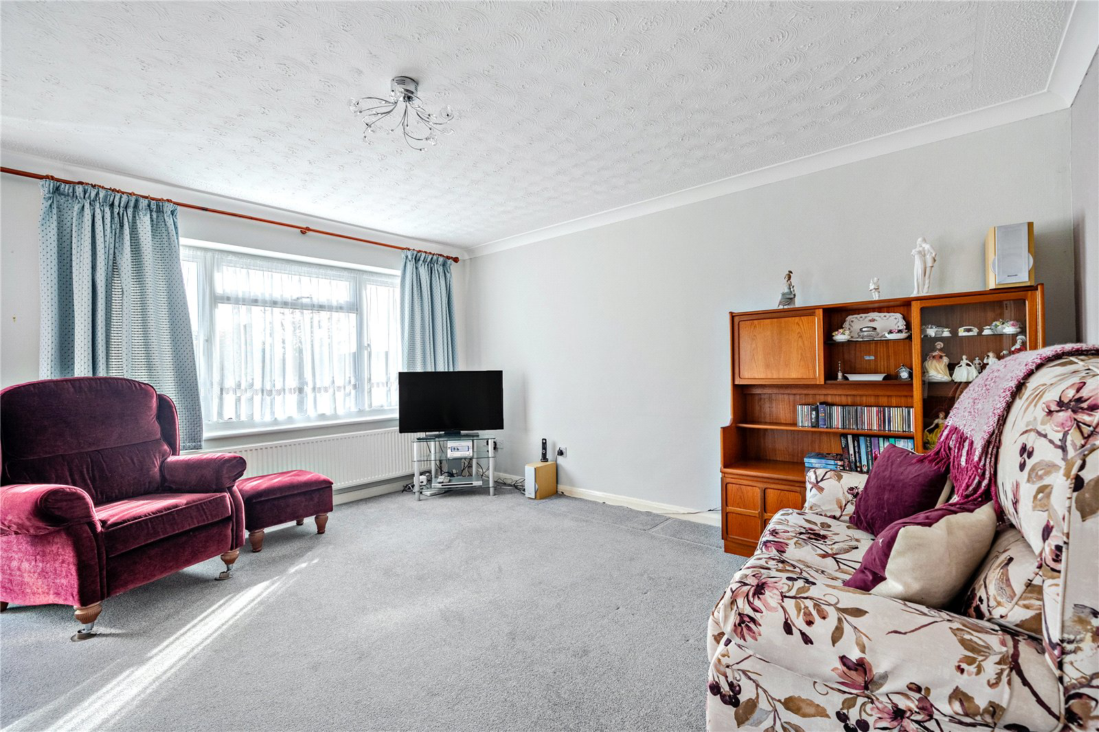 Lower Guildford Road, Knaphill, Woking, Surrey, GU21, photo 4