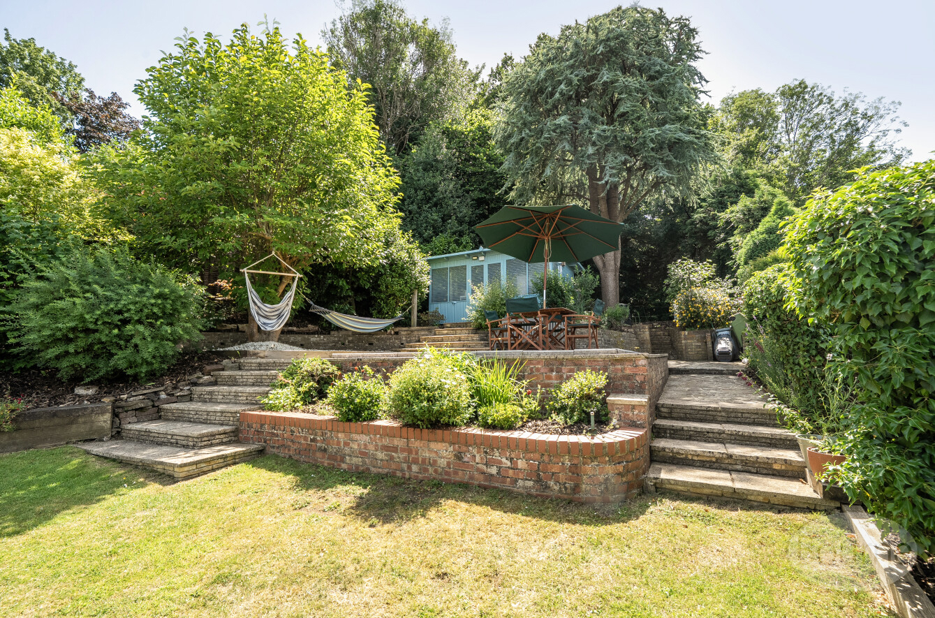 Upper Manor Road, Godalming, Surrey, GU7, photo 18