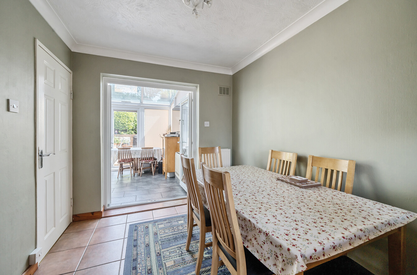 Great Goodwin Drive, Guildford, Surrey, GU1, photo 13