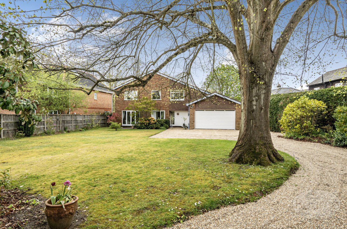 Glaziers Lane, Normandy, Guildford, Surrey, GU3