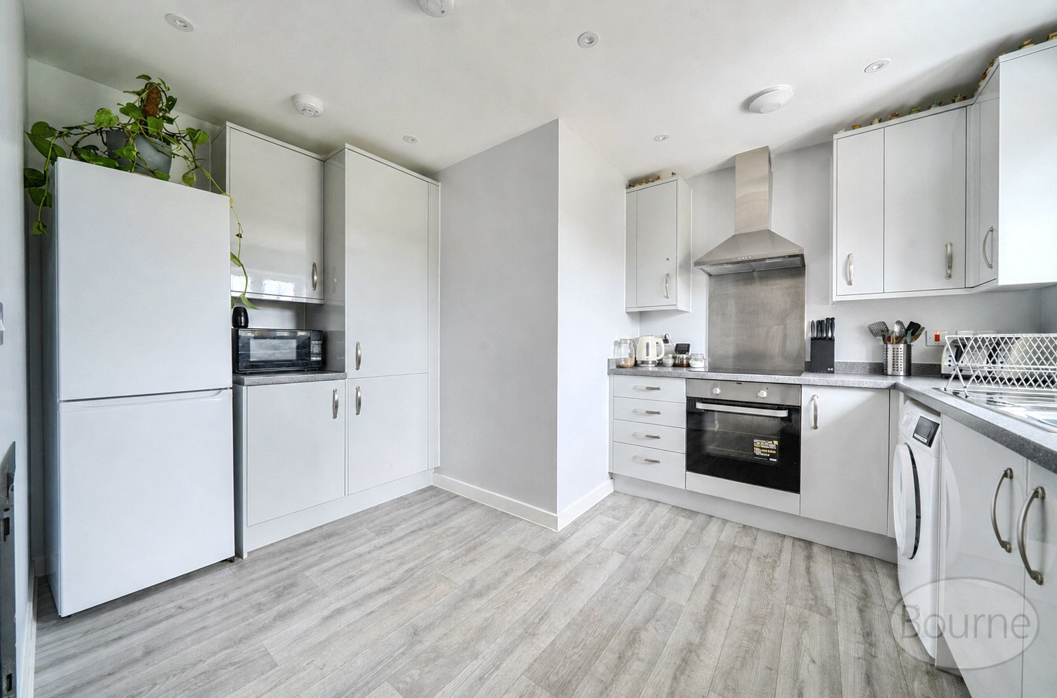 Halifax Close, Guildford, Surrey, GU3, photo 5