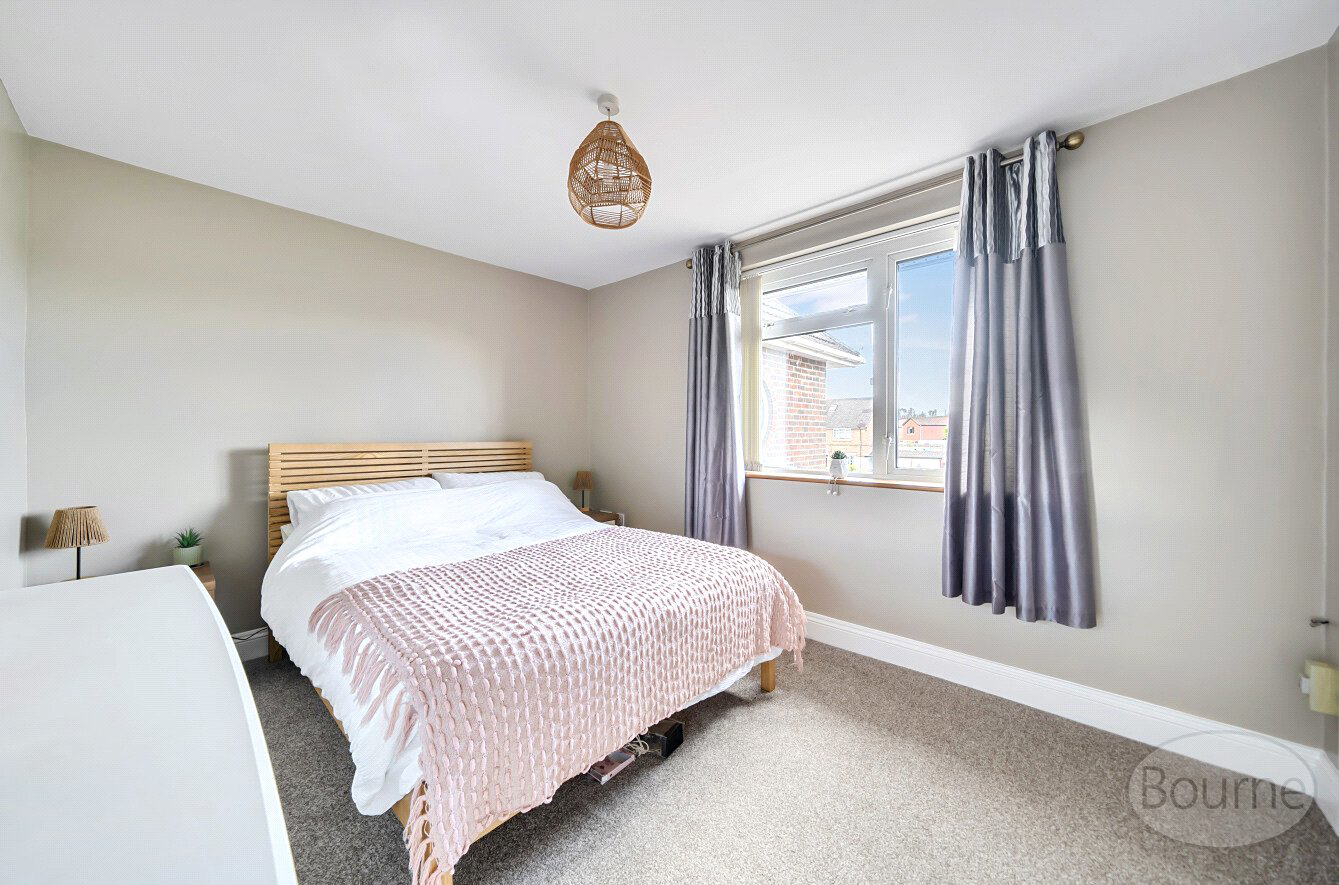 South Lane, Clanfield, Waterlooville, Hampshire, PO8, photo 5
