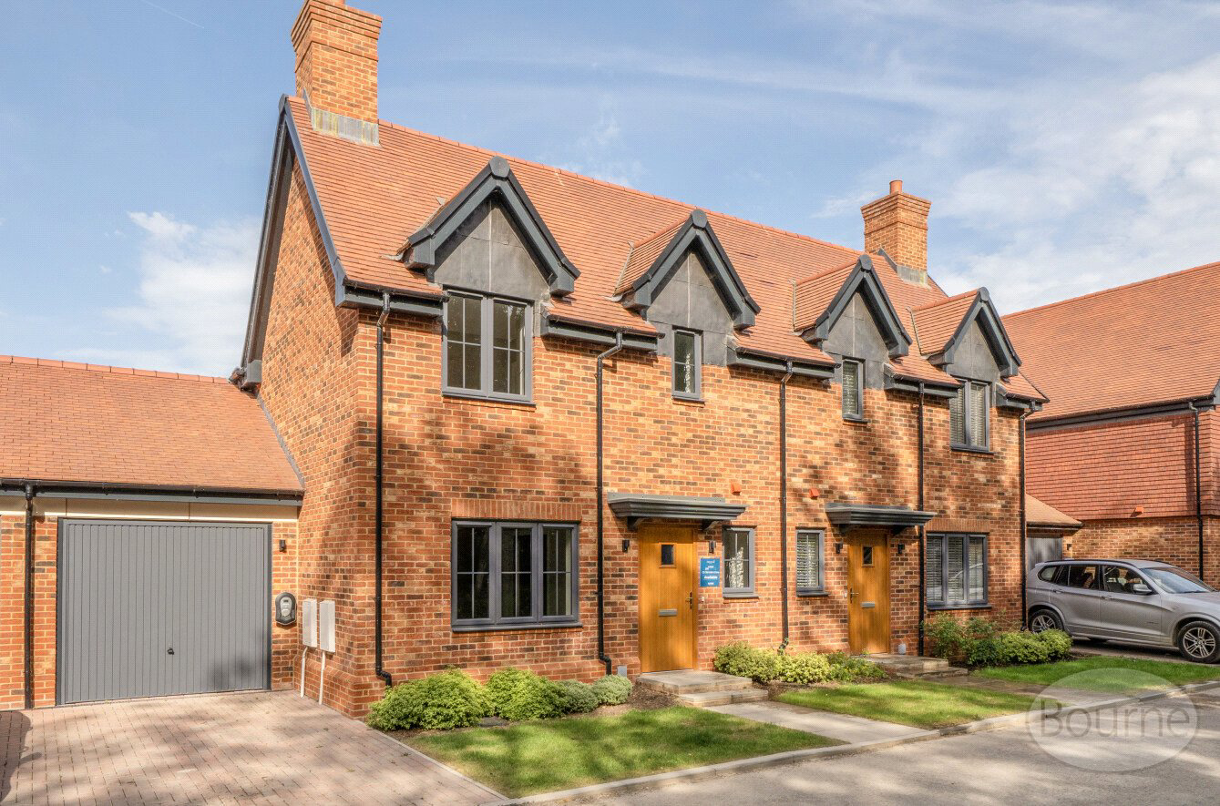 Old Farm Close, Petersfield, Hampshire, GU31