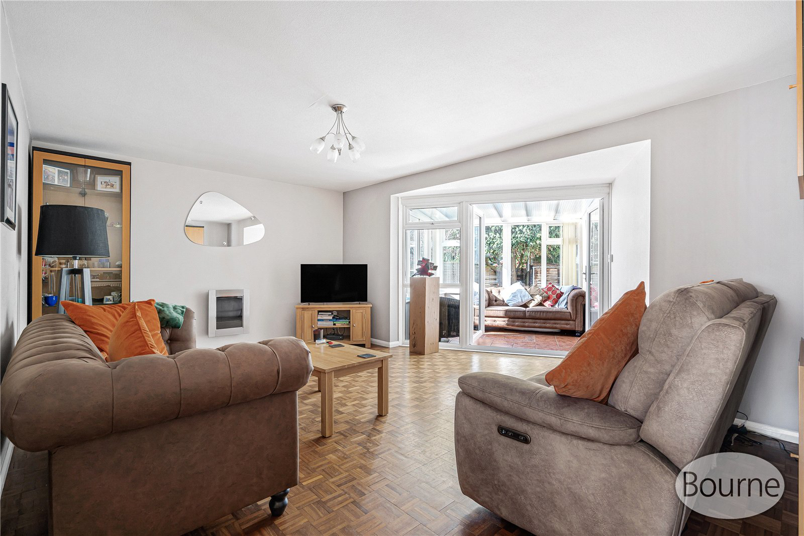 Chobham Road, Knaphill, Woking, Surrey, GU21, photo 2