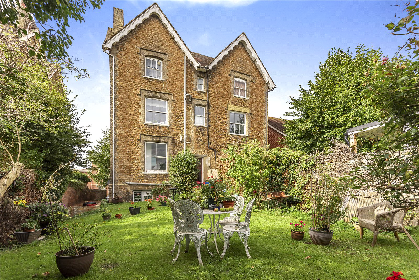 Stoke Road, Guildford, Surrey, GU1