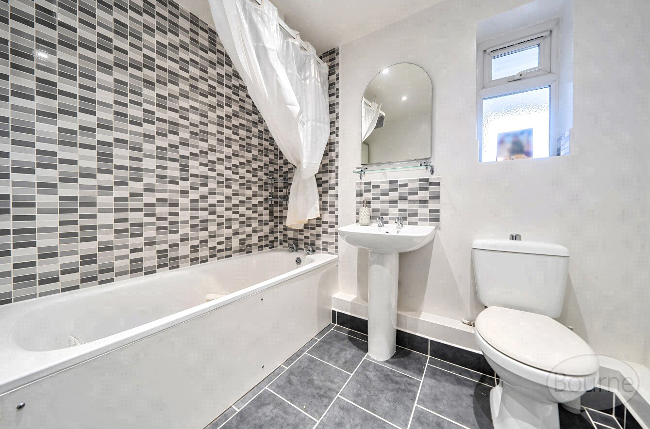South Lane, Clanfield, Waterlooville, Hampshire, PO8, photo 6