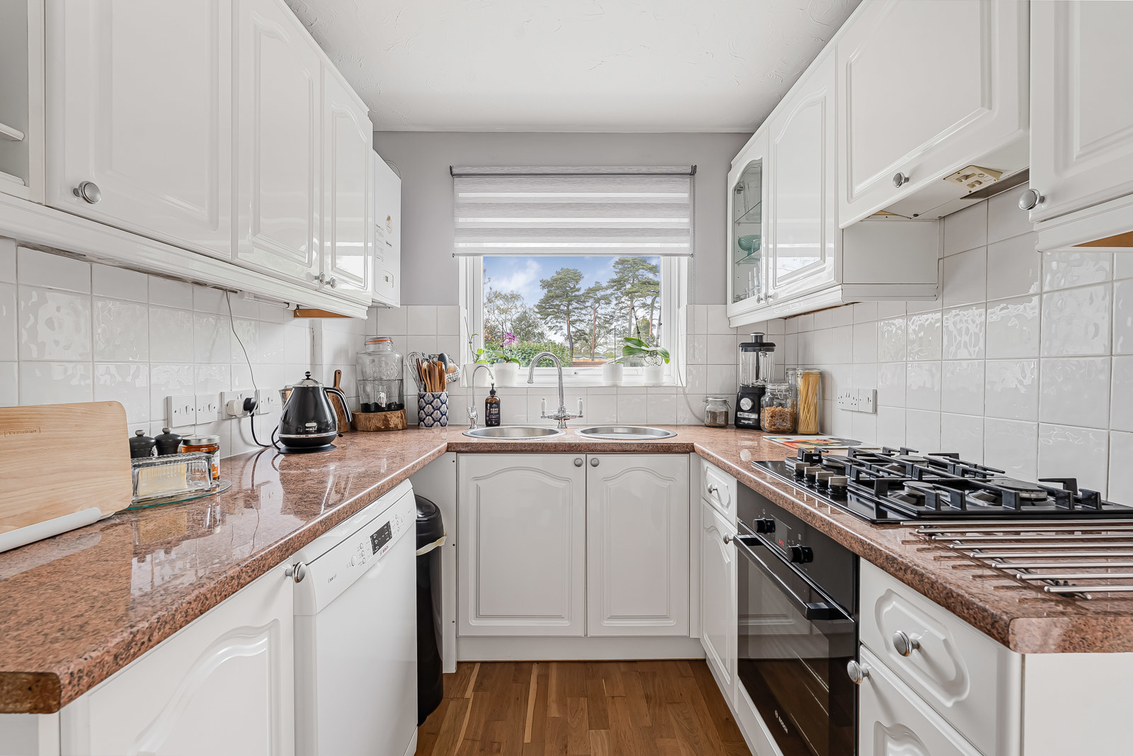 Mornington Road, Whitehill, Bordon, Hampshire, GU35, photo 2