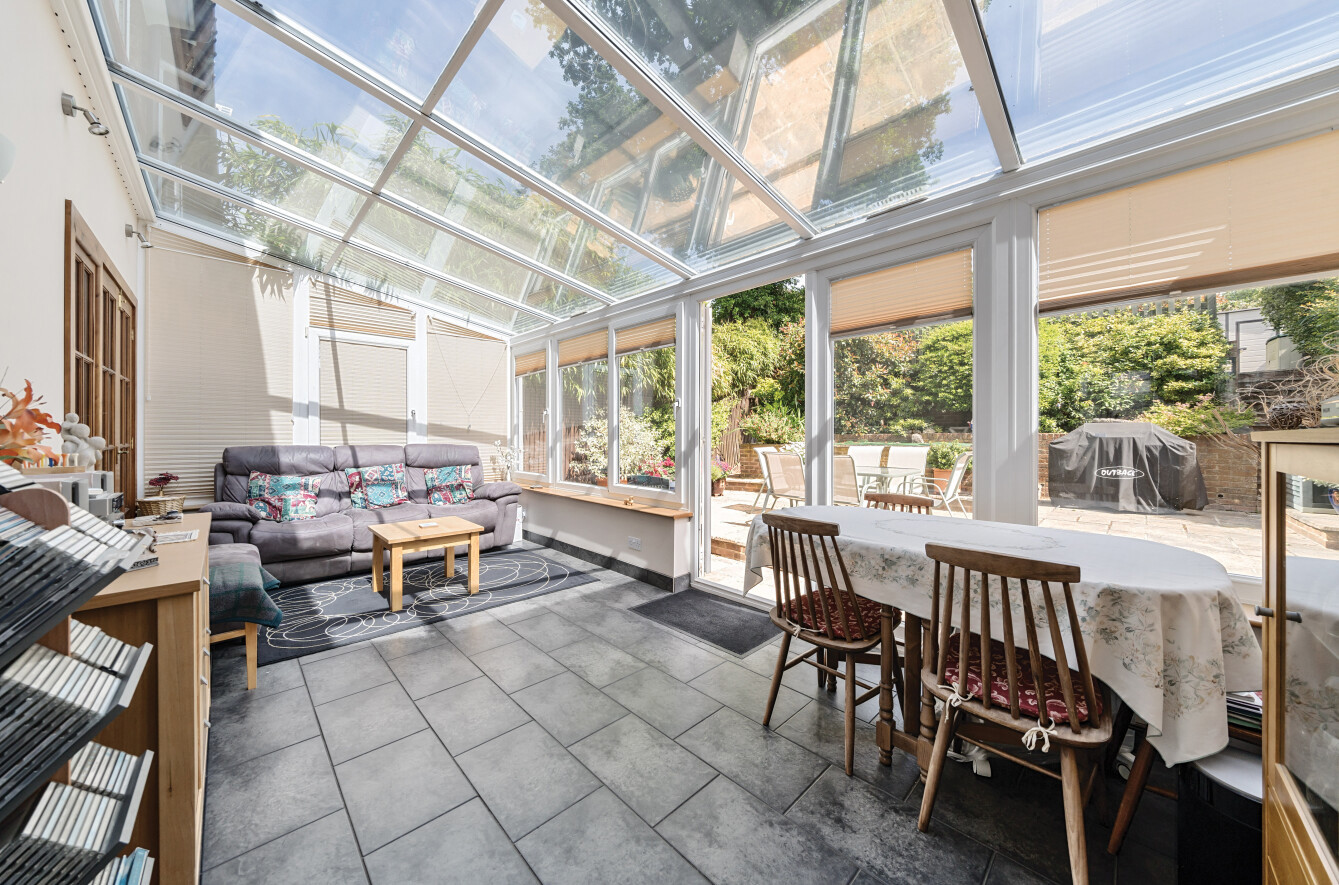 Great Goodwin Drive, Guildford, Surrey, GU1, photo 5