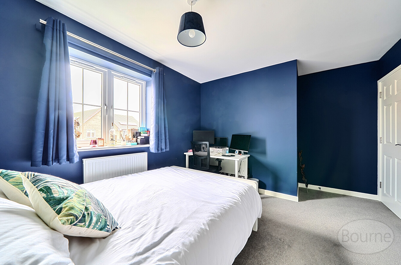 Halifax Close, Guildford, Surrey, GU3, photo 18