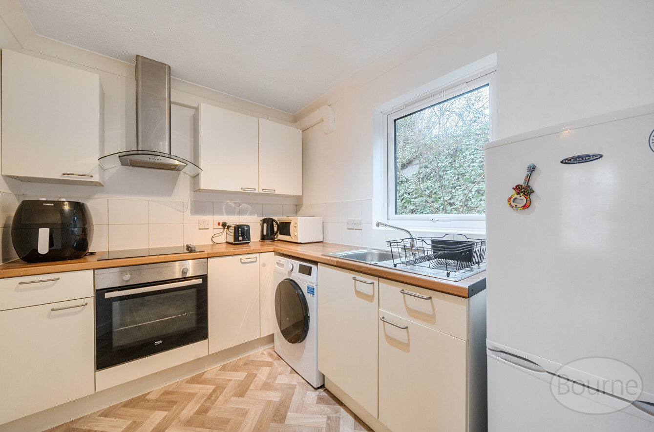 Dairymans Walk, Guildford, Surrey, GU4, photo 10