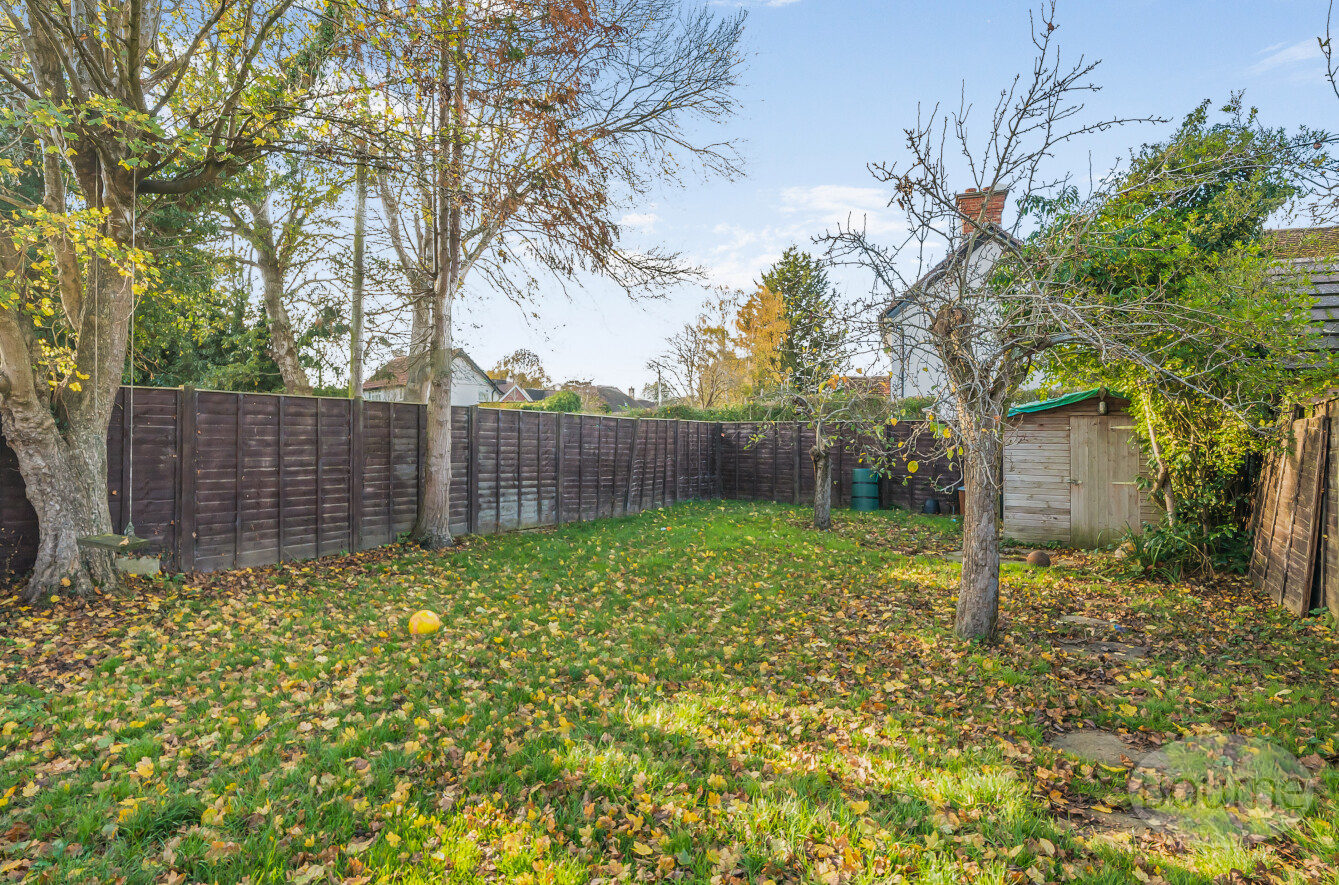 Glendale Drive, Guildford, Surrey, GU4, photo 19