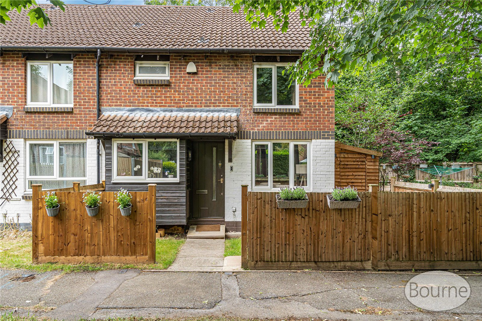 Overthorpe Close, Knaphill, Woking, Surrey, GU21