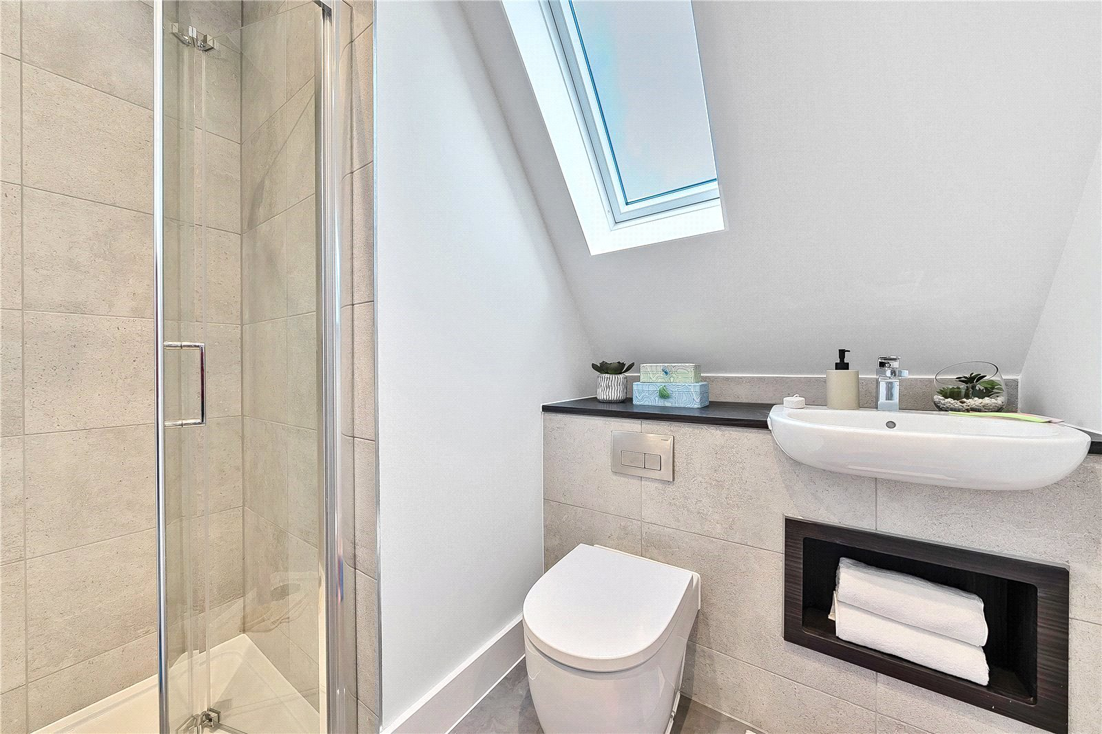 Old Portsmouth Road, Artington, Guildford, Surrey, GU3, photo 21