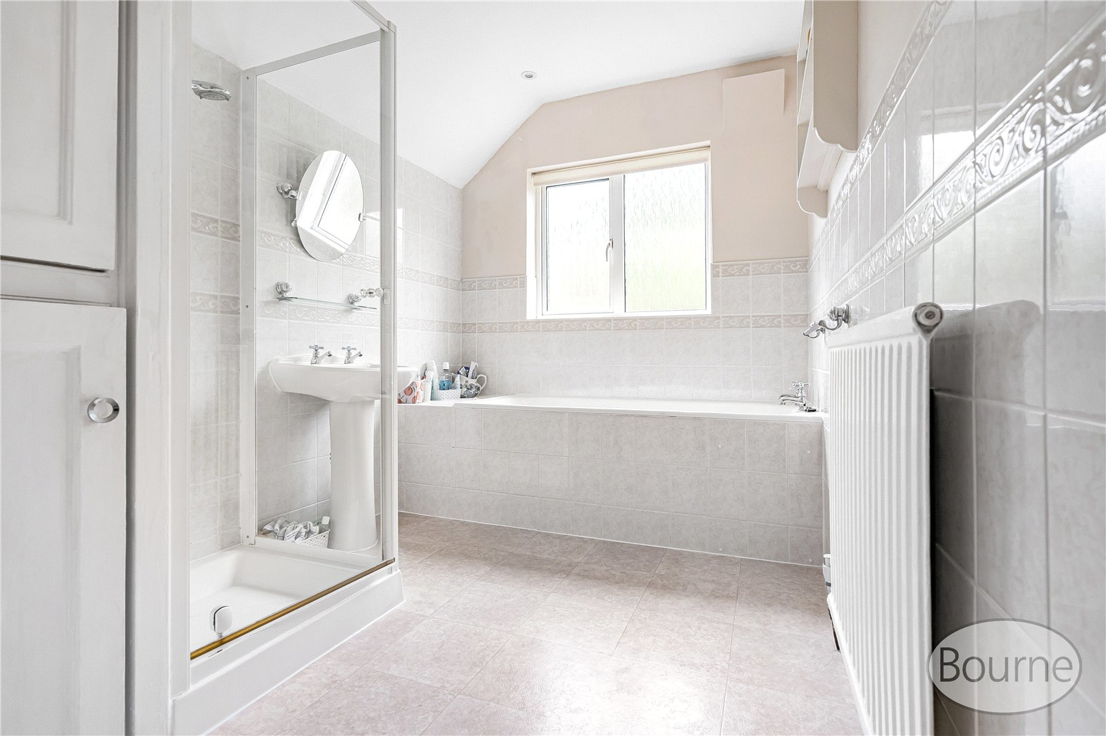 Woodlands Avenue, West Byfleet, Surrey, KT14, photo 7