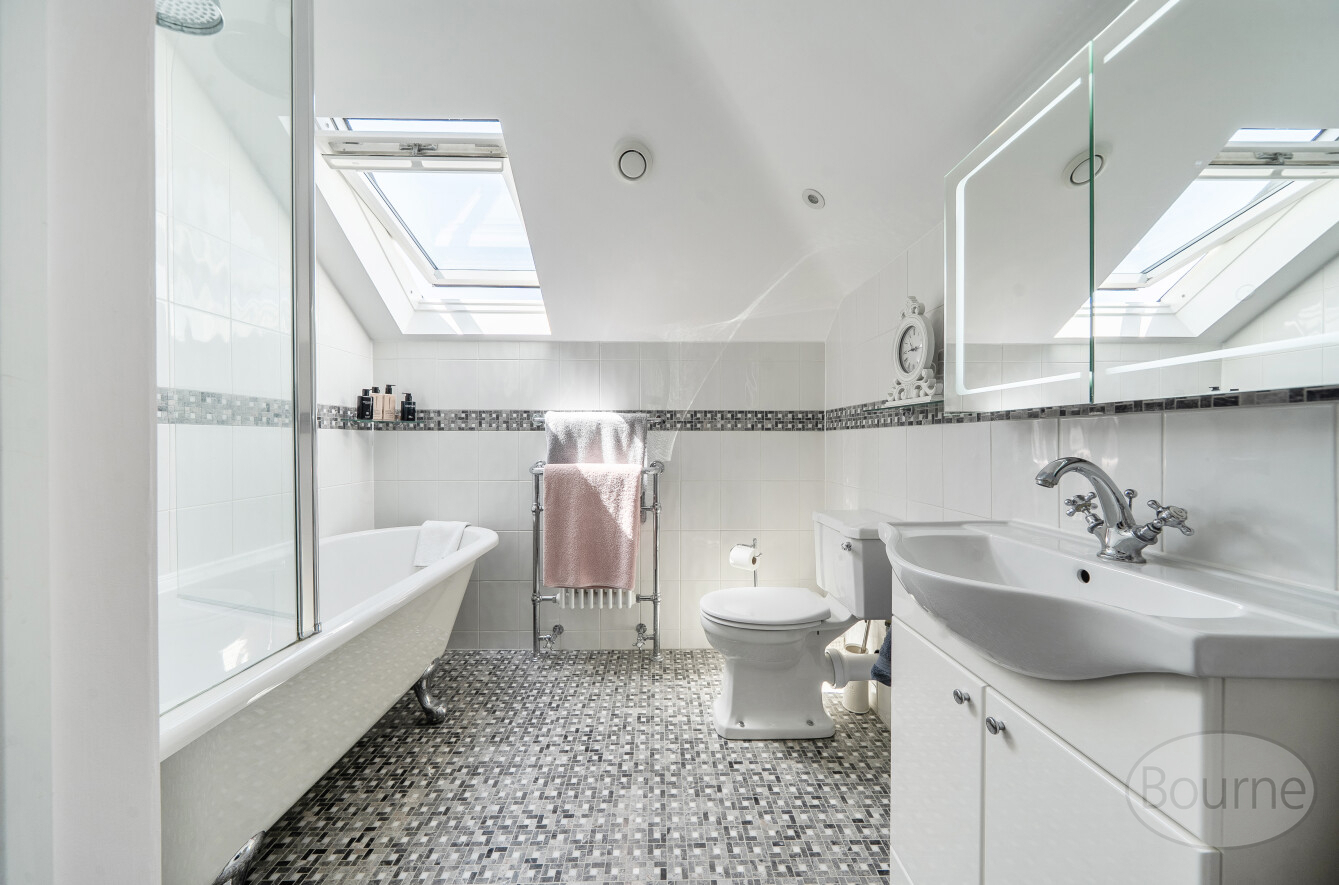 Upper Manor Road, Godalming, Surrey, GU7, photo 15