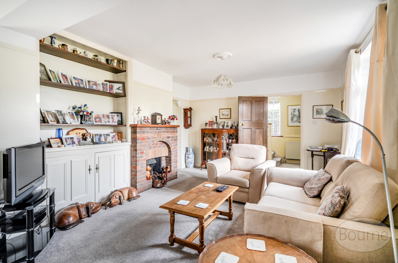 Hale House Lane, Churt, Farnham, Surrey, GU10, photo 2