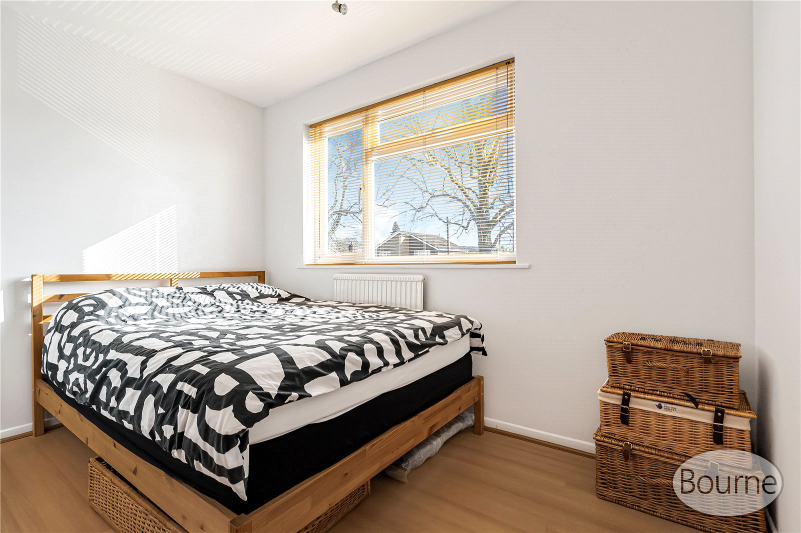 Chobham Road, Knaphill, Woking, Surrey, GU21, photo 9
