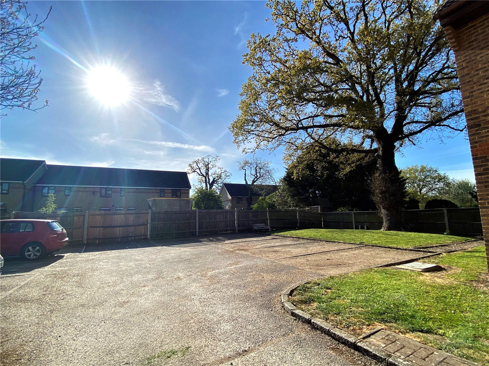 Farm Road, Esher, Surrey, KT10, photo 10