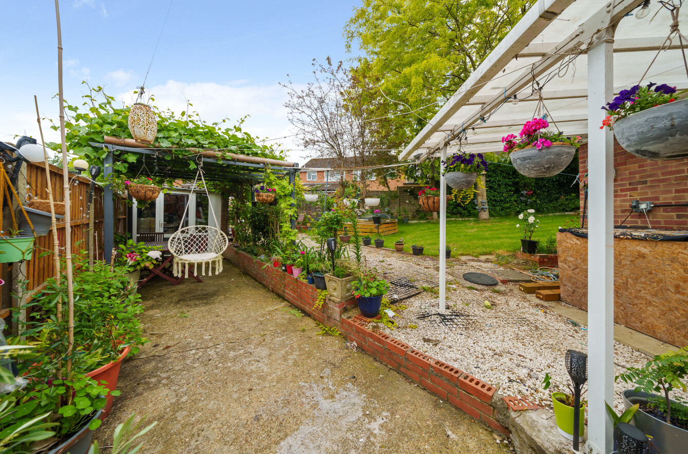 Ferndale, Guildford, Surrey, GU3, photo 18