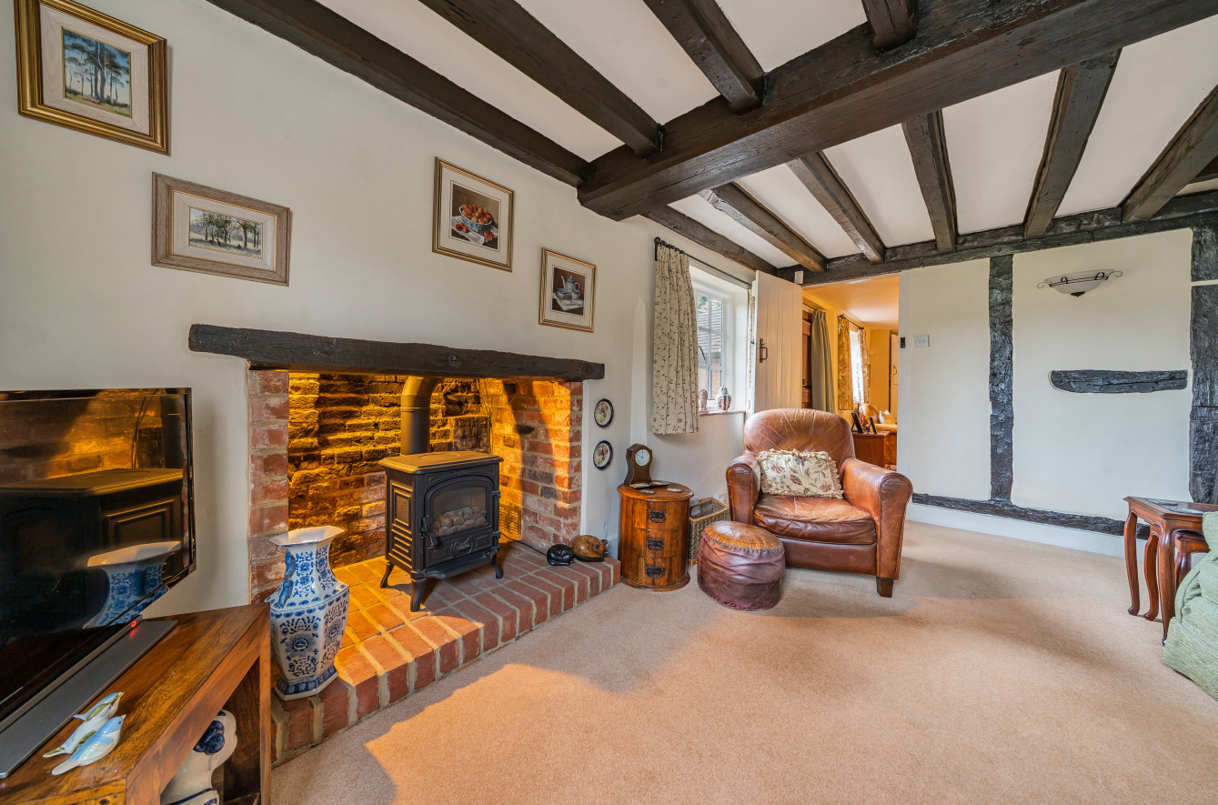 Dippenhall Street, Crondall, Farnham, Hampshire, GU10, photo 2