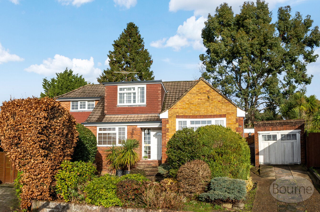 Farnham Park Close, Farnham, Surrey, GU9