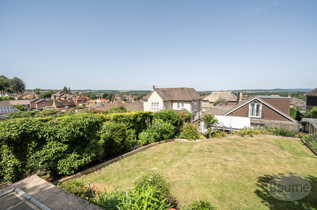 Upper Manor Road, Godalming, Surrey, GU7, photo 4