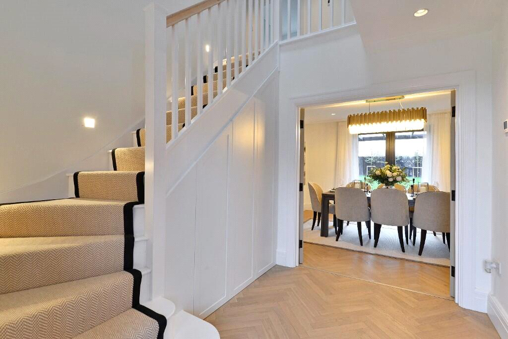 Medlands, Alfold Gardens, Alfold, Surrey, GU6, photo 5