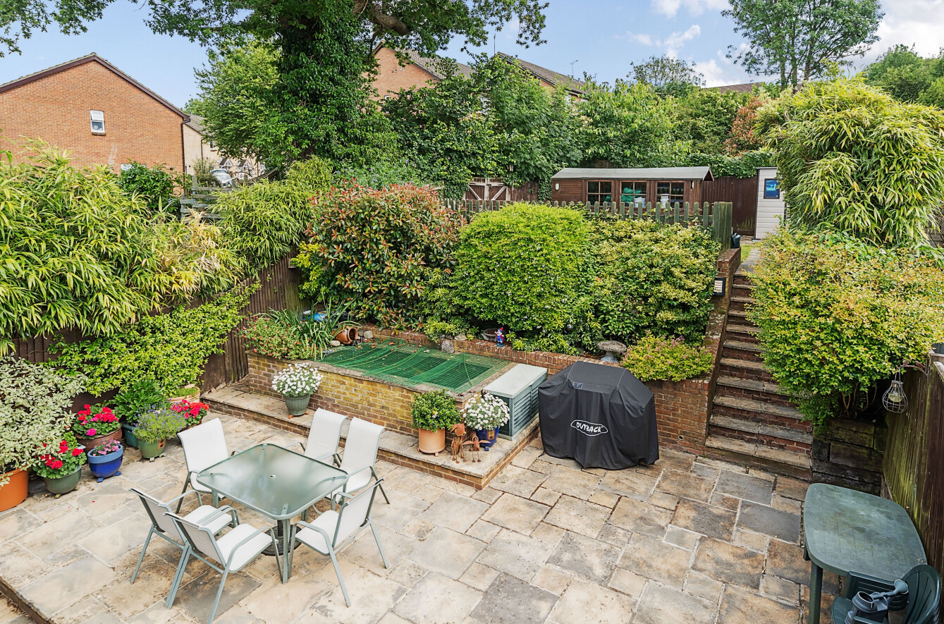 Great Goodwin Drive, Guildford, Surrey, GU1, photo 10