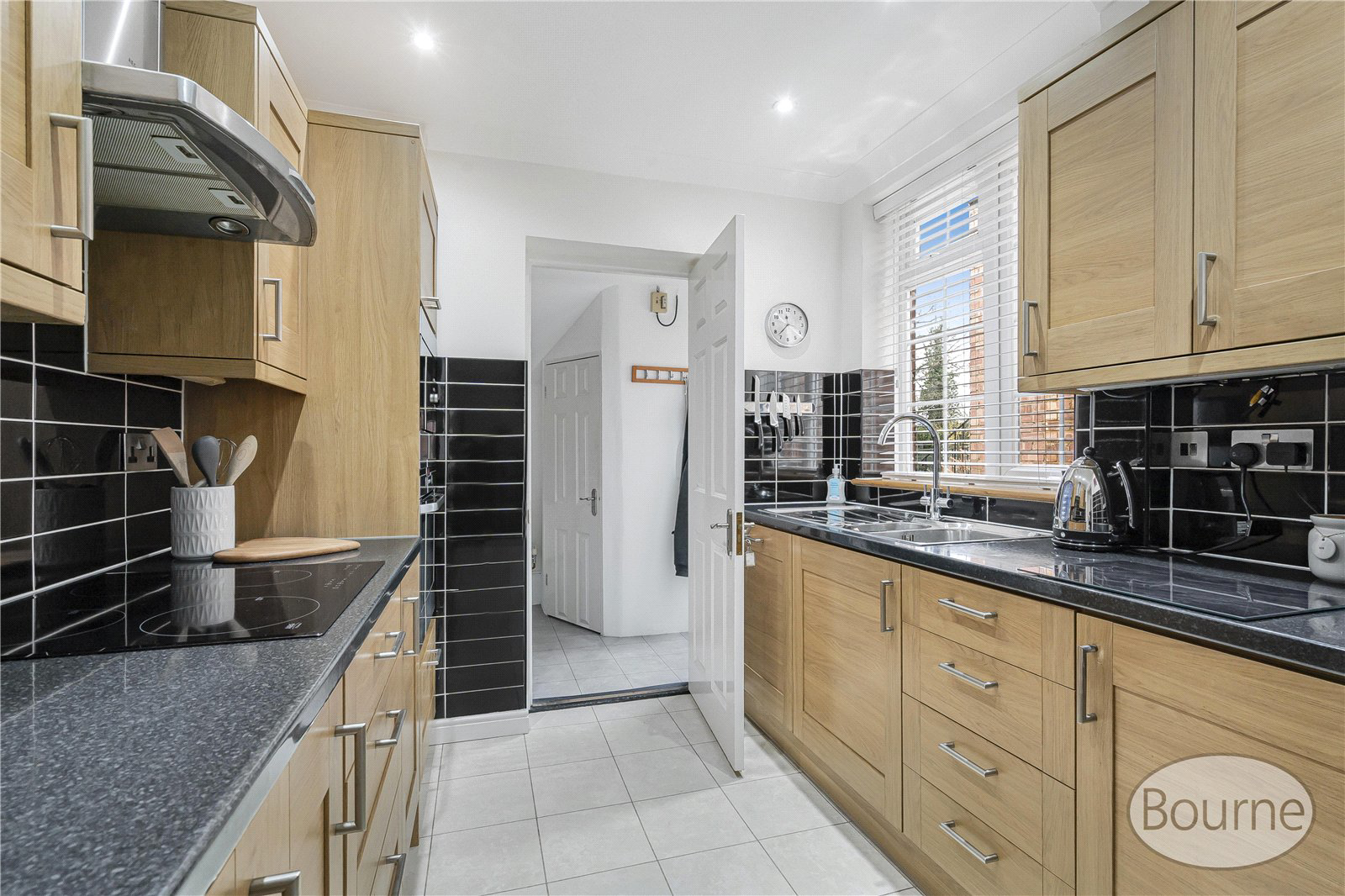 Pennings Avenue, Guildford, Surrey, GU2, photo 4