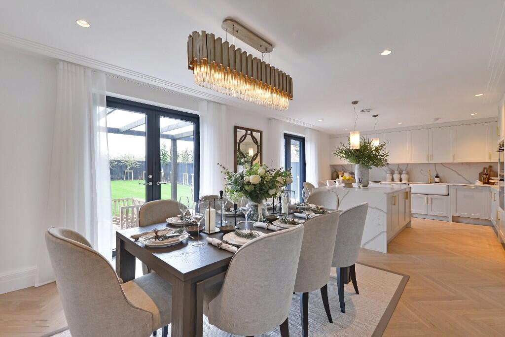 Medlands, Alfold Gardens, Alfold, Surrey, GU6, photo 3
