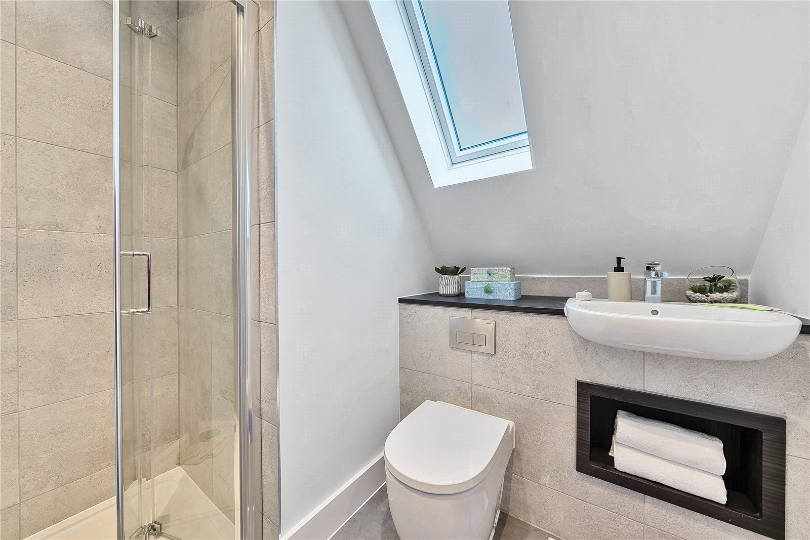 Old Portsmouth Road, Artington, Guildford, Surrey, GU3, photo 21