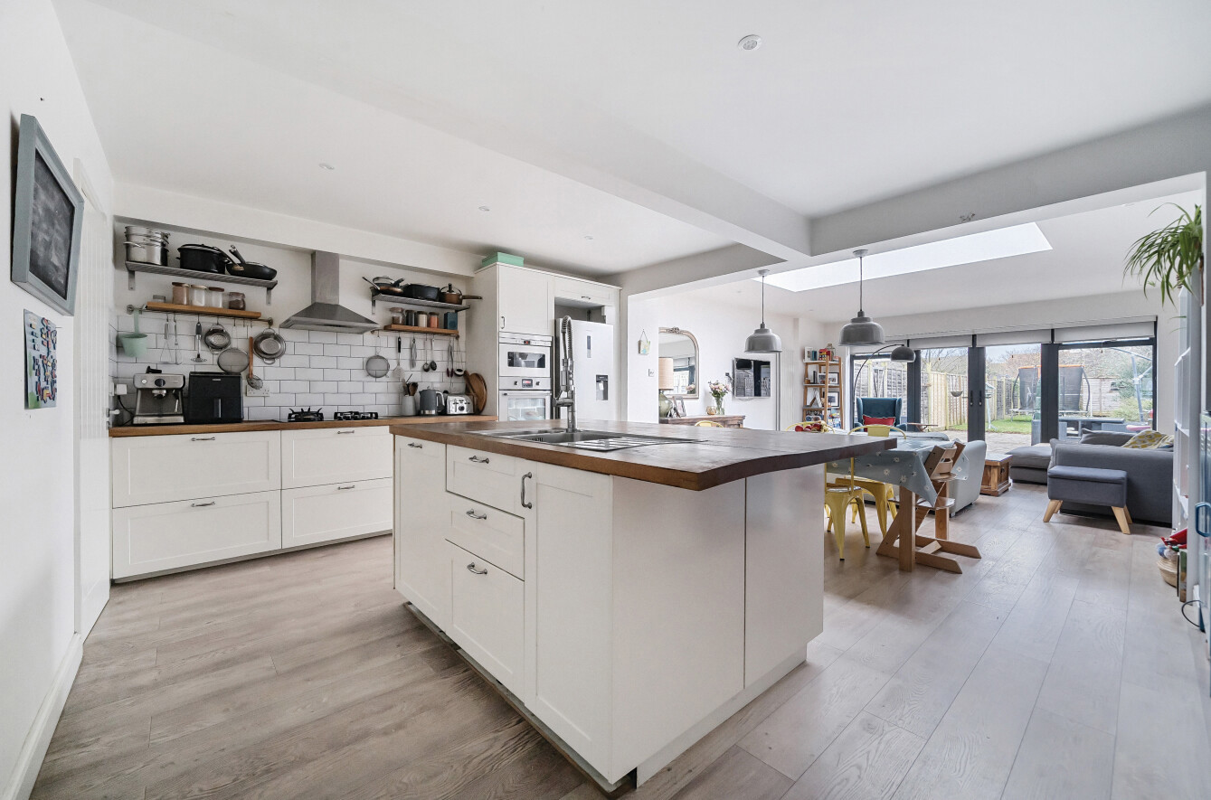 Kings Road, Godalming, Surrey, GU7, photo 2