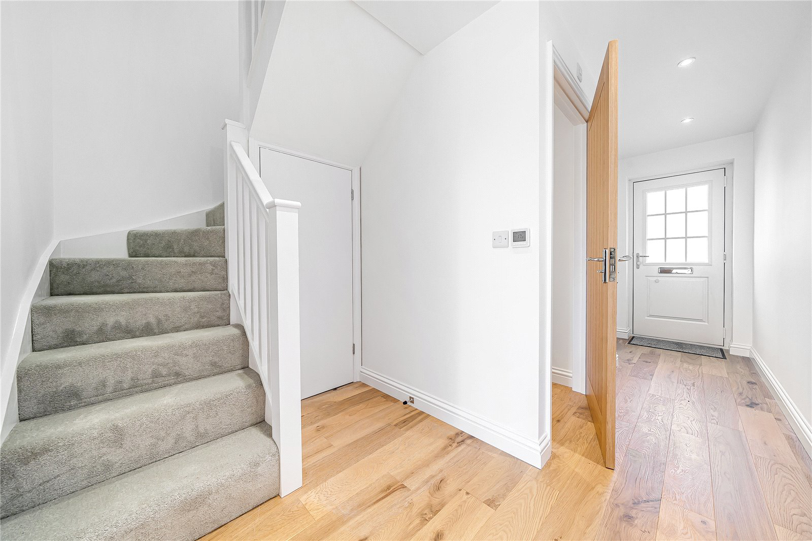 Old Dairy Close, Normandy, Guildford, Surrey, GU3, photo 15