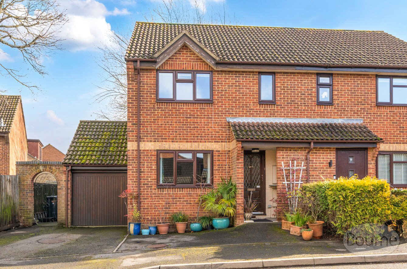 Tarragon Drive, Guildford, Surrey, GU2