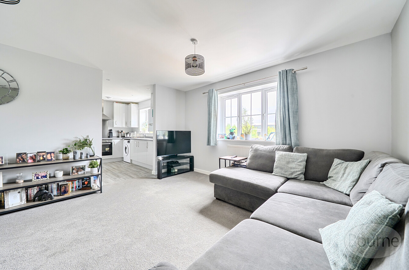 Halifax Close, Guildford, Surrey, GU3, photo 3